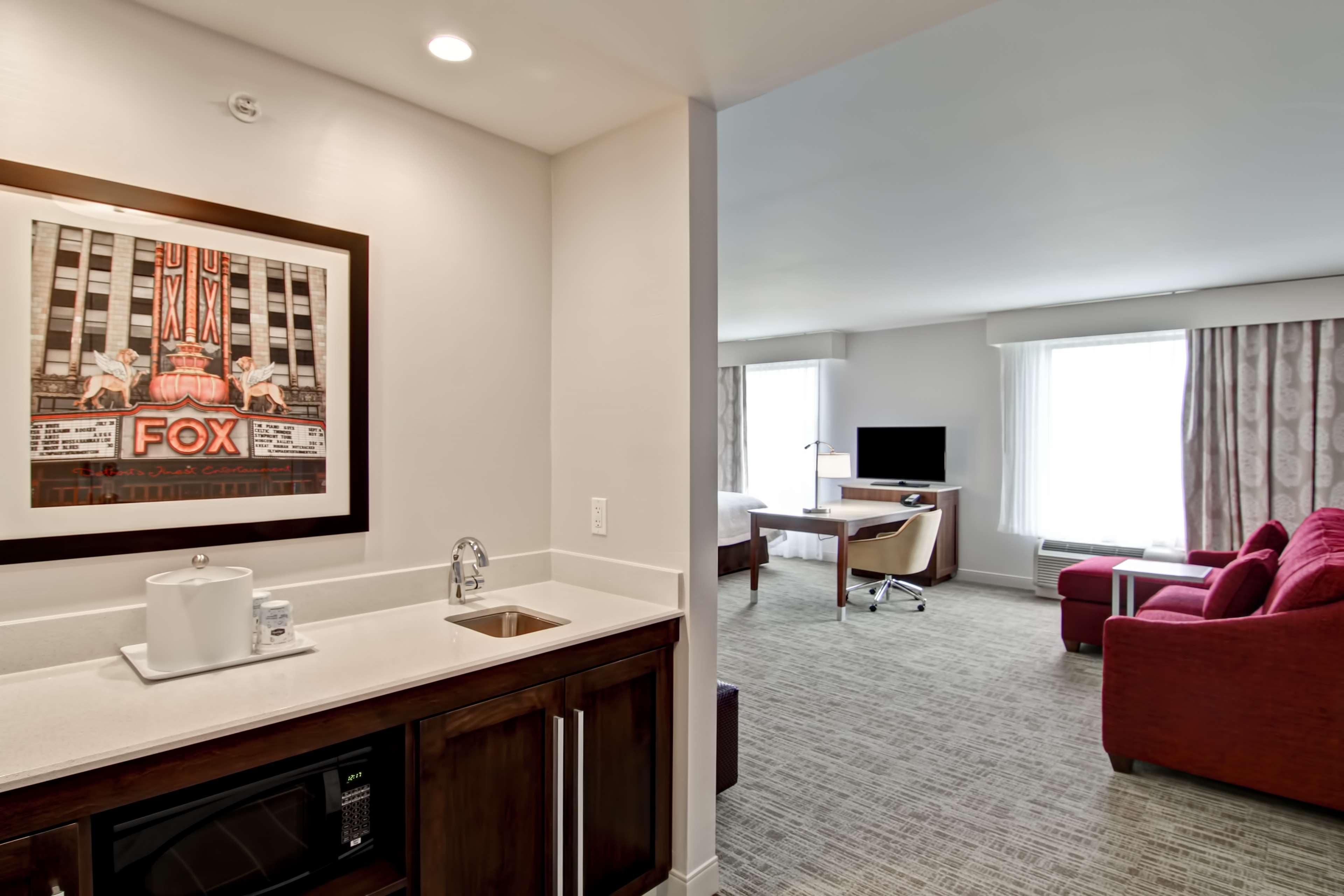 Hampton Inn & Suites Detroit/Troy Clawson Exterior foto